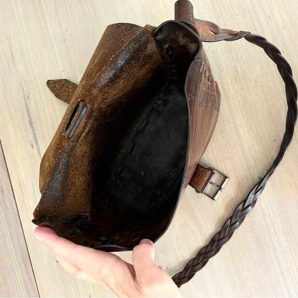 Vintage Leather Saddle Bag - Picture 4 of 7